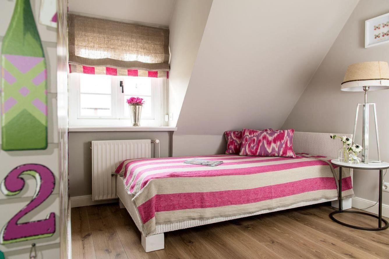Home-by-sea Holiday home *